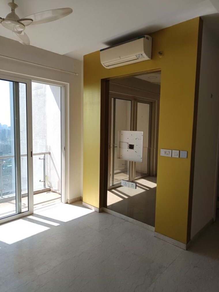 Living Room, lodha-fiorenza 2 Bedroom 840 Sq.Ft. Apartment In Goregaon East Mumbai 10620079