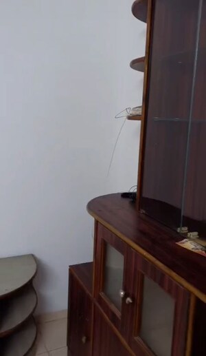Furnished Amenities in 3 BHK Apartment at Aundh – for Rent