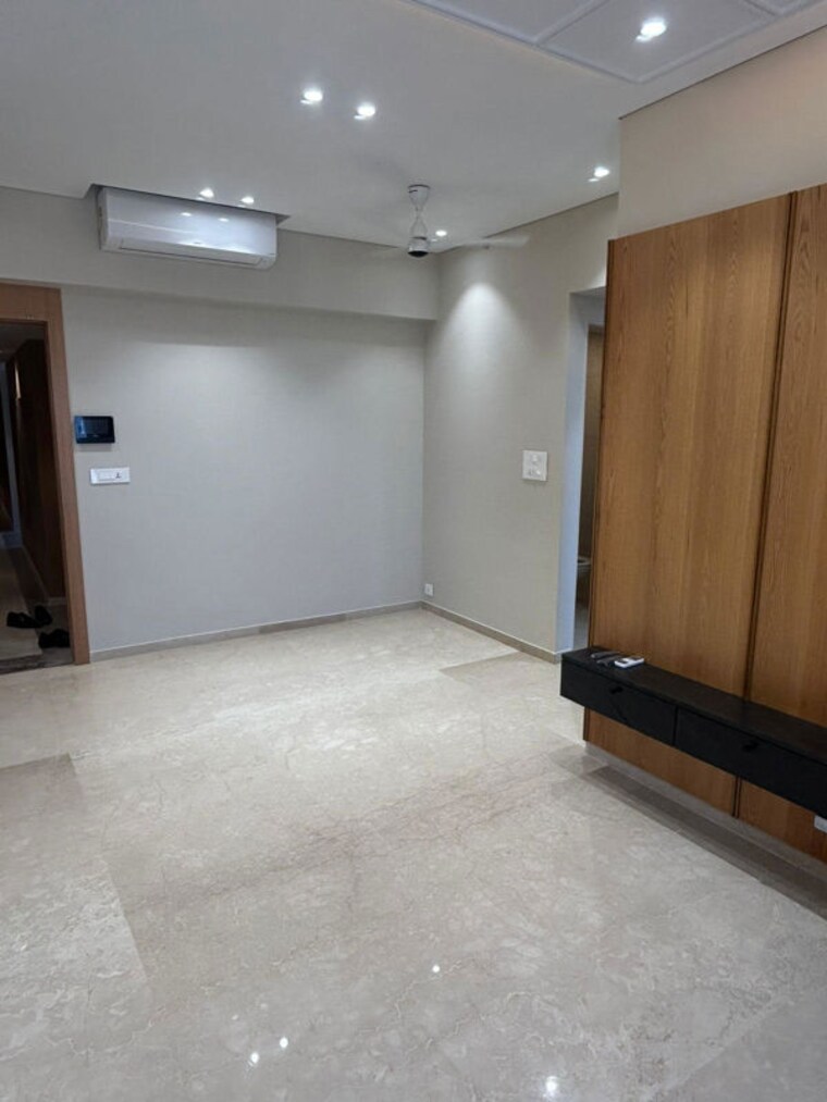 Room, lodha-new-cuffe-parade 1 Bedroom 541 Sq.Ft. Apartment In Wadala Mumbai 10620107