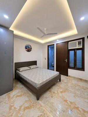 Room in 2 BHK Builder Floor at Saket – for Rent