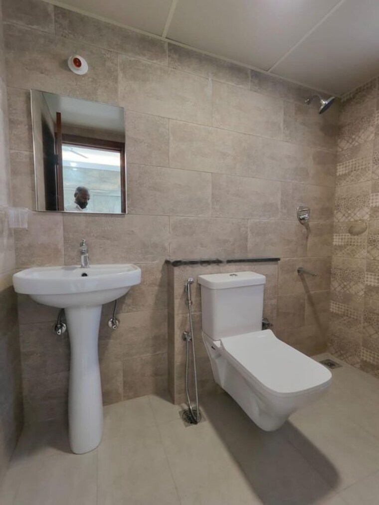 Bathroom, prestige-primrose-hills 2 Bedroom 1000 Sq.Ft. Apartment In Banashankari 6th Stage Bangalore 10620123
