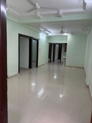 Room in 3 BHK Apartment at Gandhi Nagar – for Sale