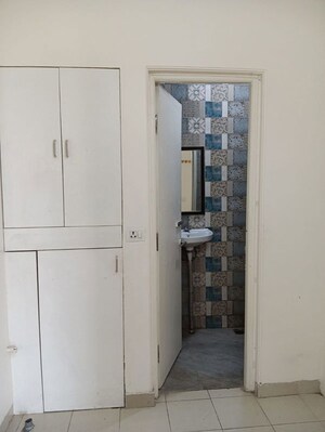 Building Lobby in 3 BHK Apartment at Emaar Emerald Estate, Sector 65 – for Rent