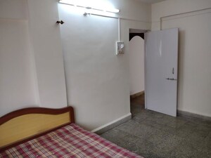 Bedroom in 1 BHK Apartment at Bhusari Colony – for Rent