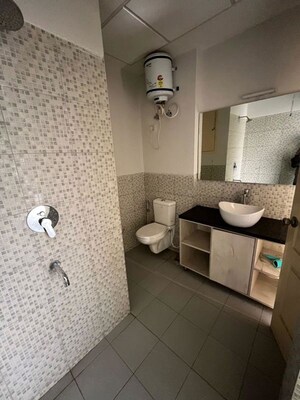 Bathroom in 1 BHK Builder Floor at Sector 23 – for Rent