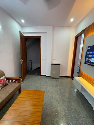 1 BHK Builder Floor For Rent in Saket