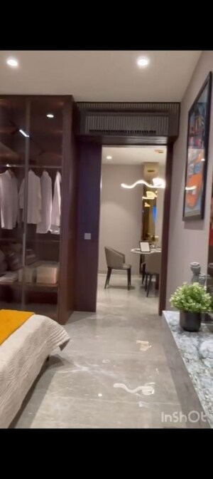 Room in 5 BHK Apartment at Adonia Apartments, Powai – for Sale