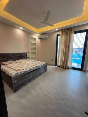 Bedroom in 3 BHK Builder Floor at BPTP Amstoria, Sector 102 – for Sale