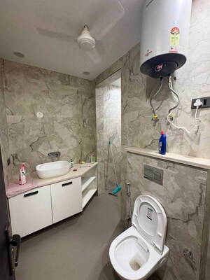 Bathroom in 3 BHK Builder Floor at BPTP Amstoria, Sector 102 – for Sale