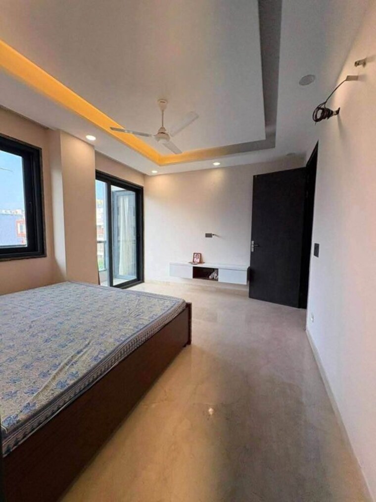 Kitchen, bptp-amstoria 3 Bedroom 181 Sq.Yd. Builder Floor In Sector 102 Gurgaon 10620172