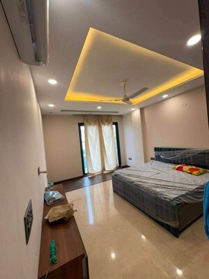 Living Room in 3 BHK Builder Floor at BPTP Amstoria, Sector 102 – for Sale