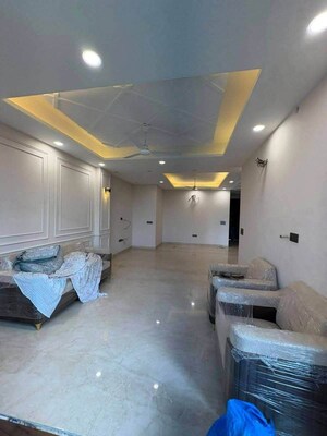 Living Room in 3 BHK Builder Floor at BPTP Amstoria, Sector 102 – for Sale