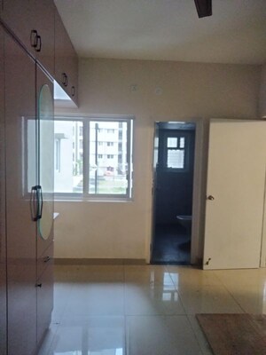 Room in 3 BHK Apartment at TVS Emerald Jardin, Singasandra – for Rent