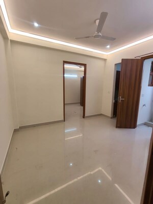 Room in 1 BHK Apartment at Saket – for Rent