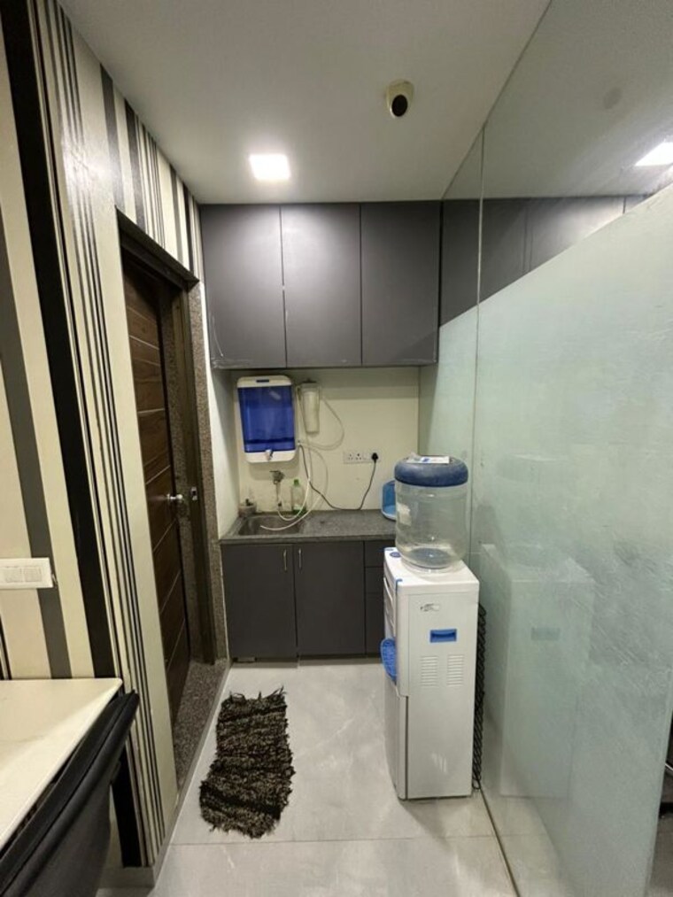 Team Area, sola Commercial Office Space 1225 Sq.Ft. In Sola Ahmedabad 10620198