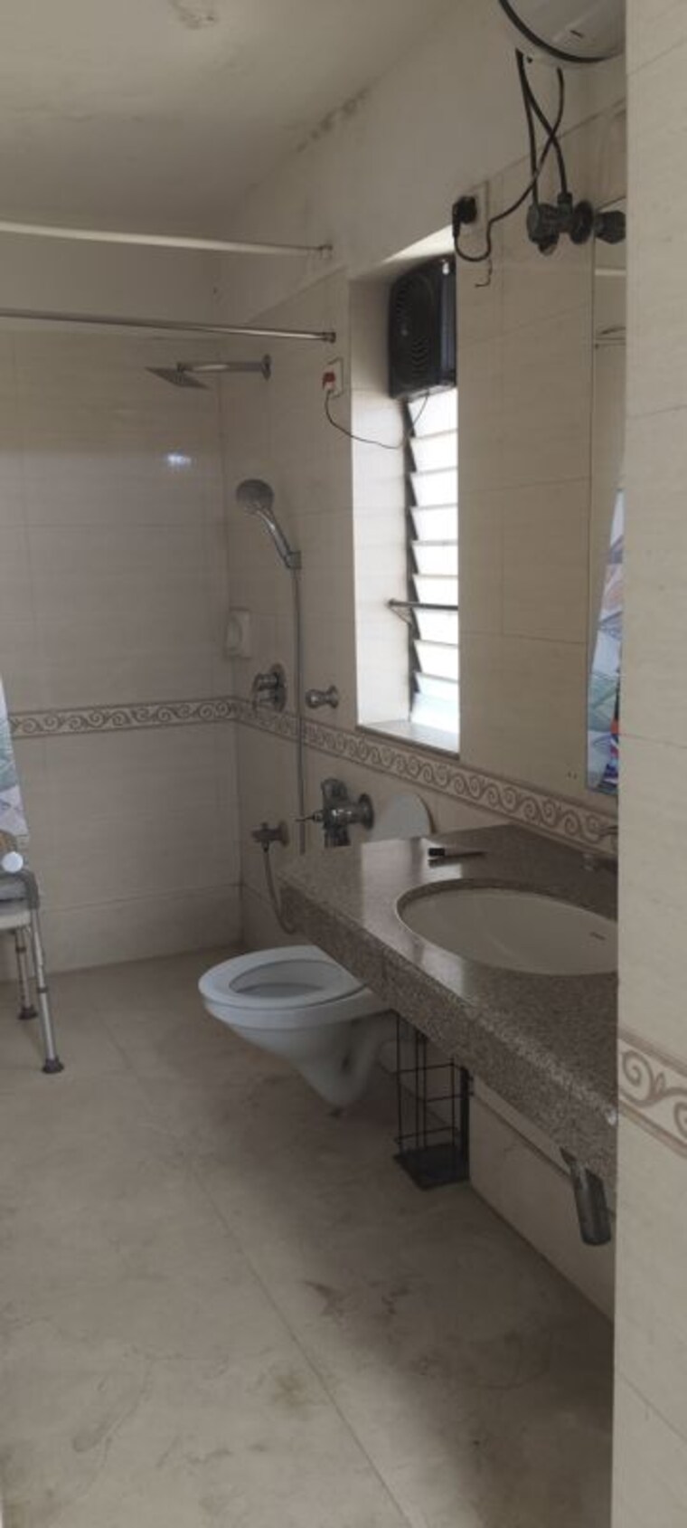Bathroom, k-raheja-raheja-classique 4 Bedroom 2000 Sq.Ft. Apartment In Andheri West Mumbai 10620203