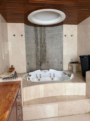 Bathroom in 2 BHK Apartment at Marine Drive – for Sale
