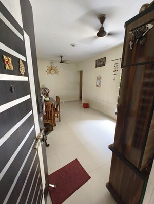 Room in 2 BHK Apartment at Thane West – for Sale