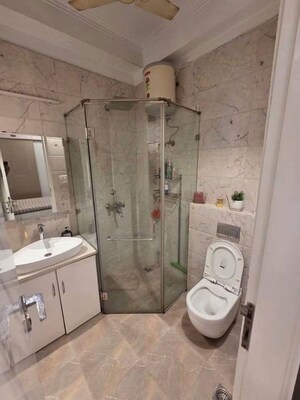 Bathroom in 3 BHK Builder Floor at BPTP Amstoria, Sector 102 – for Sale