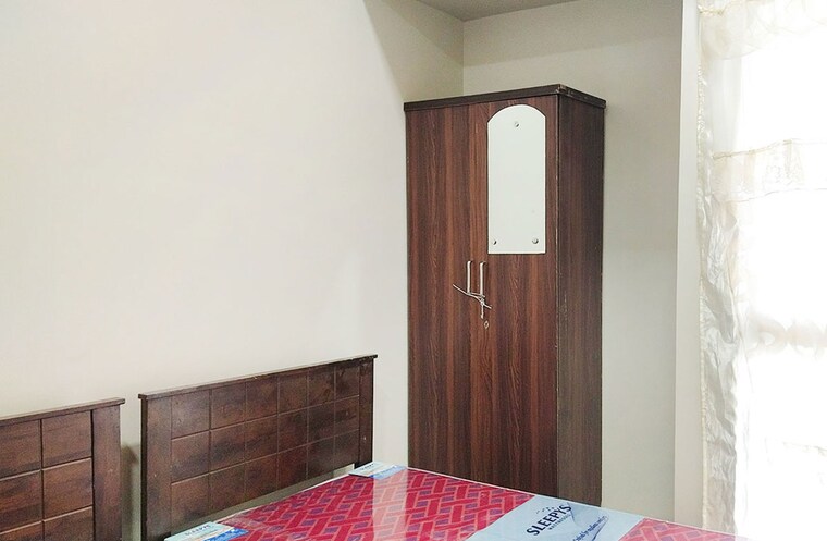 Bedroom, jogeshwari east Pg For Boys In Jogeshwari East 10620290