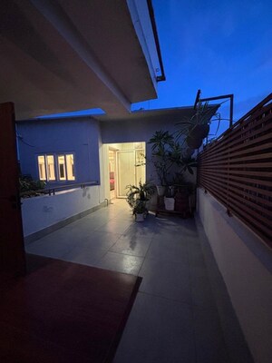 Parking in 1 BHK Builder Floor at Masjid Moth – for Rent