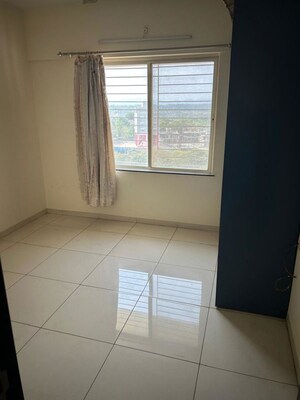 Room in 3 BHK Apartment at Paranjape Schemes Forest Trails, Bhugaon – for Rent