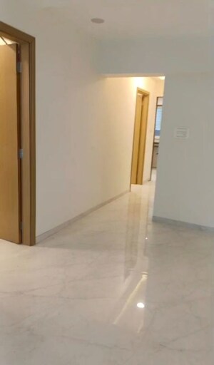 Room in 4 BHK Apartment at Premsudha Apartment, Sher E Punjab Colony – for Rent