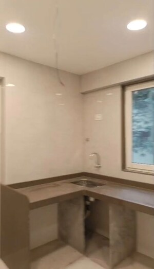 Room in 4 BHK Apartment at Premsudha Apartment, Sher E Punjab Colony – for Rent