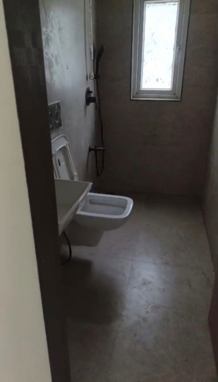 Bathroom, premsudha-apartment 4 Bedroom 1400 Sq.Ft. Apartment In Sher E Punjab Colony Mumbai 10620346
