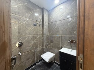 Bathroom in 3 BHK Builder Floor at Sector 21 – for Rent