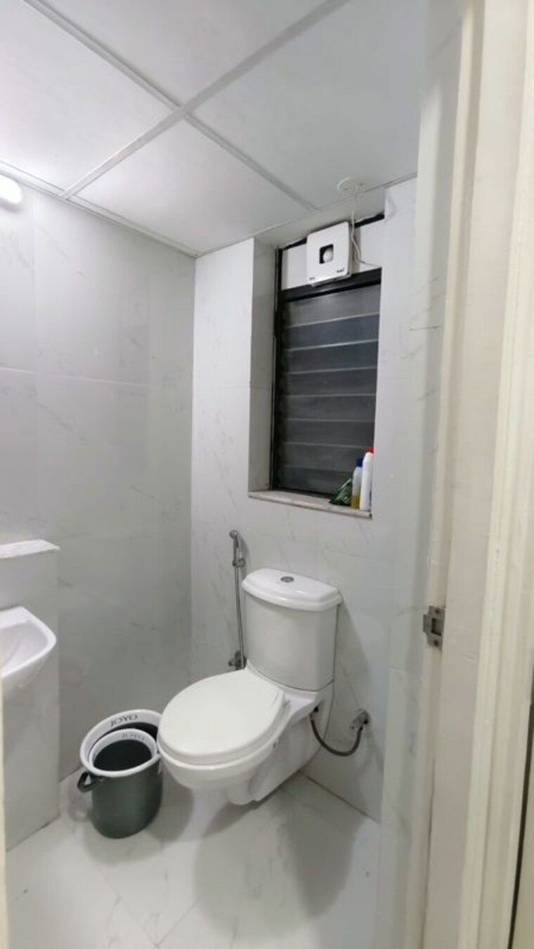 Bathroom, runwal-gardens 1.5 Bedroom 495 Sq.Ft. Apartment In Dombivli East Thane 10620403