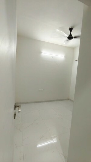 1.5 BHK Apartment For Rent in Runwal Gardens, Dombivli East