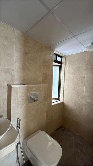 Room in 2 BHK Apartment at IM Applaud 38, Goregaon East – for Rent