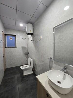 Bathroom in 1 RK Builder Floor at Sector 52 – for Rent