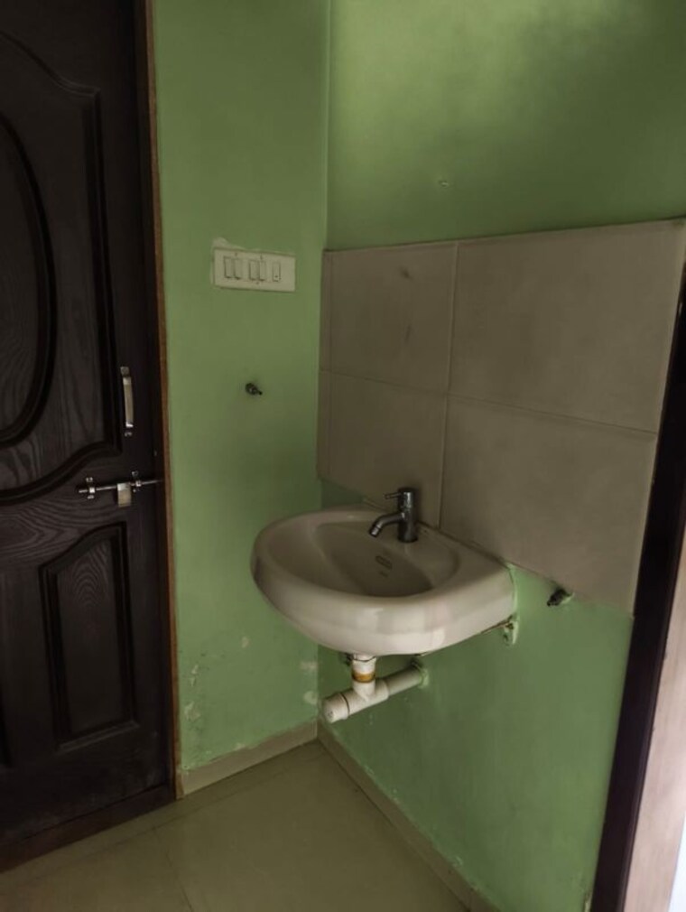 Bathroom, tulsi-namdev-rukari-baug 1 Bedroom 670 Sq.Ft. Apartment In Bhekrai Nagar Pune 10620418