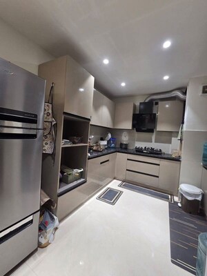 Team Area in 2 BHK Builder Floor at Saket – for Rent