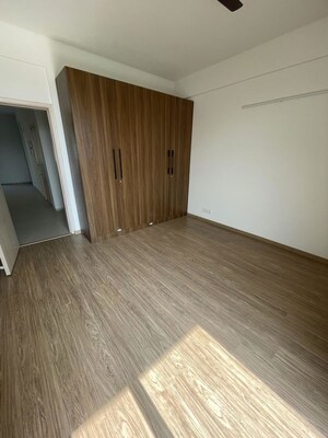Room in 3 BHK Builder Floor at Palam Vihar Residents Association, Palam Vihar – for Rent