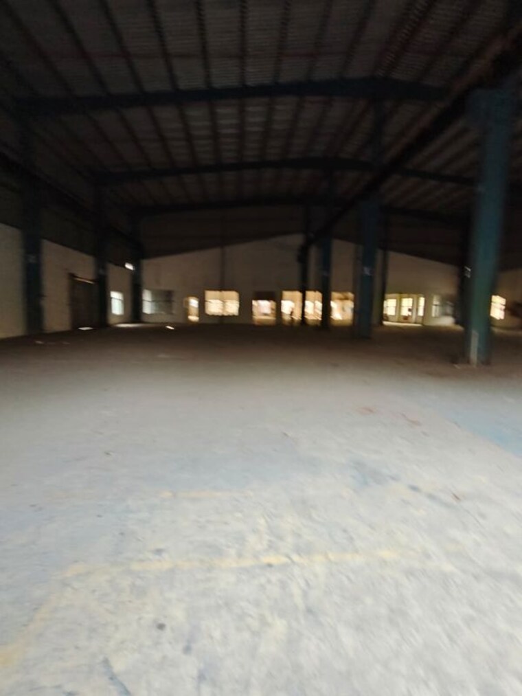  Parking, dlf-central-74 Commercial Warehouse 12000 Sq.Ft. In Sector 74a Gurgaon 10620486