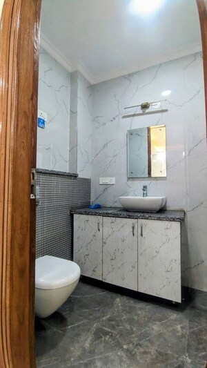 Bathroom in 2 BHK Builder Floor at Saket – for Rent