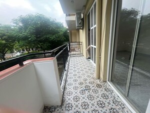 Balcony in 3 BHK Builder Floor at Sector 23 – for Rent