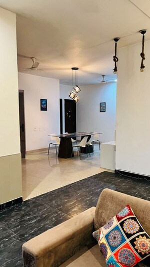 Team Area in 3.5 BHK Builder Floor at Sector 57 – for Rent