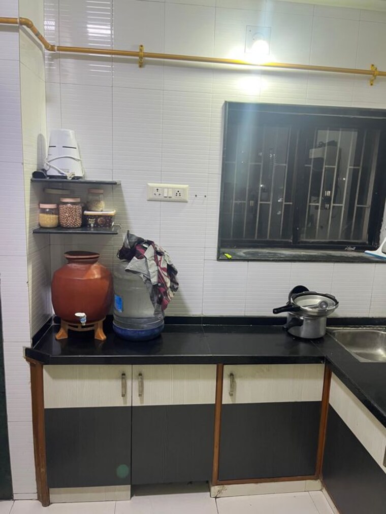 Kitchen, satellite 2 Bedroom 1350 Sq.Ft. Apartment In Satellite Ahmedabad 10620507