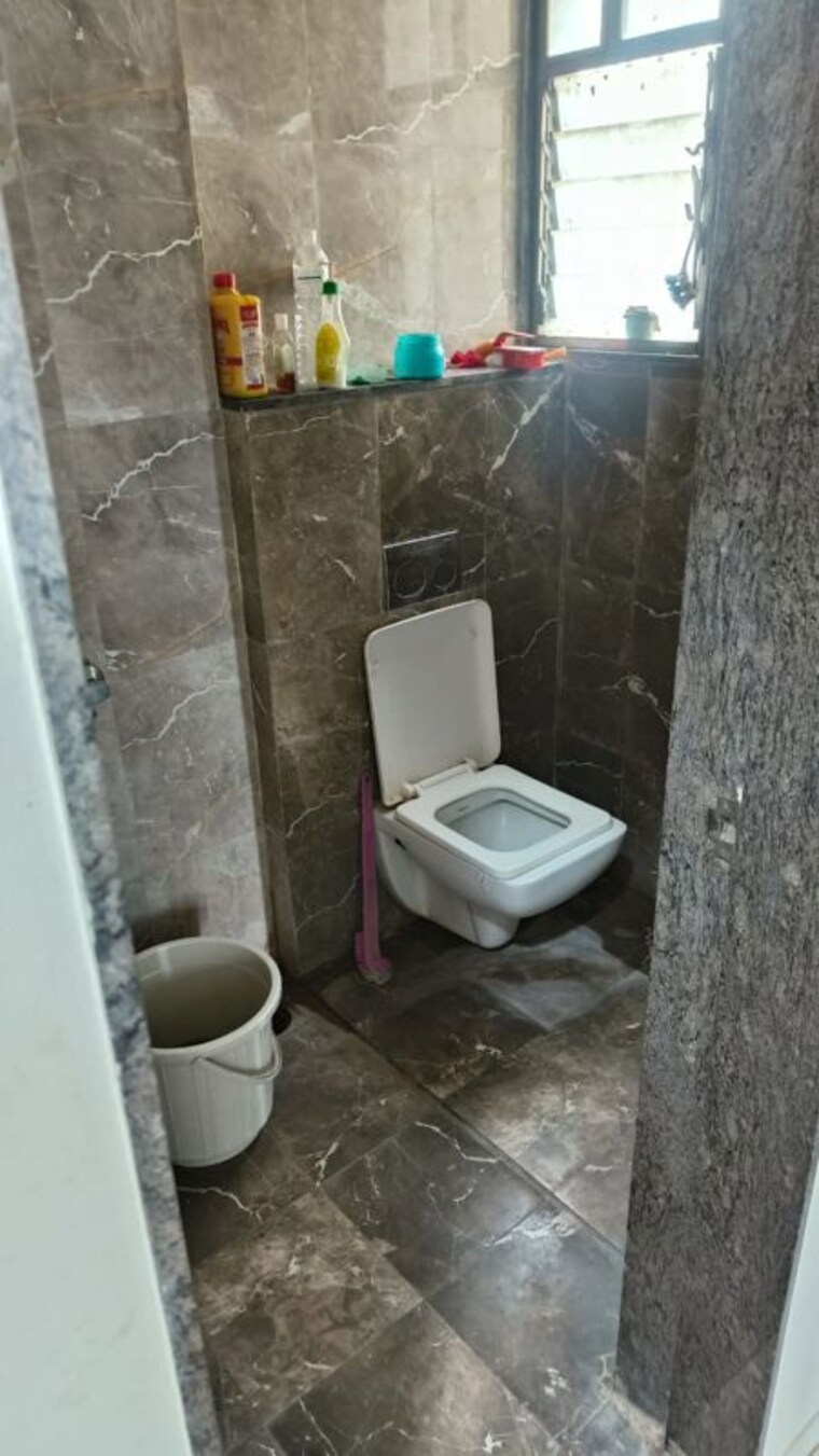 Bathroom, builders-combine-bella-vista 1 Bedroom 560 Sq.Ft. Apartment In Bavdhan Pune 10620482