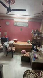 3 BHK 100 Sq.Yd. Apartment in Laxmi Nagar