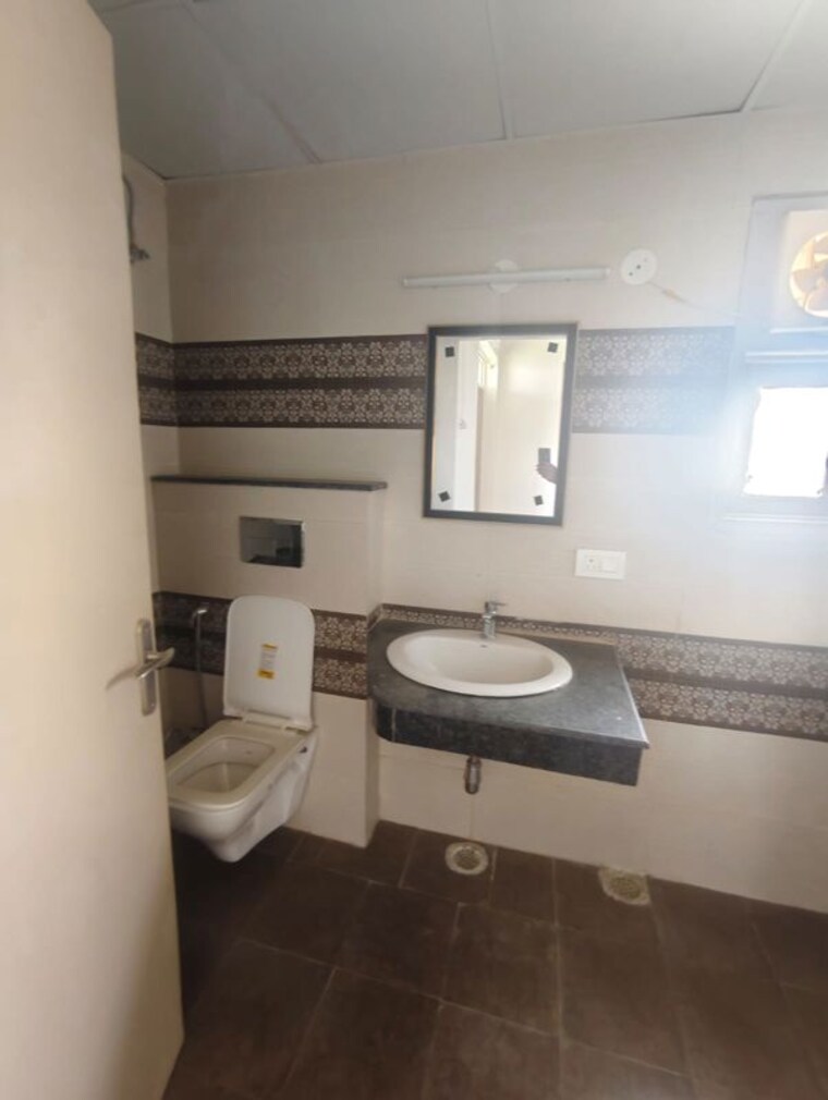 Kitchen, pareena-express-heights 4 Bedroom 2800 Sq.Ft. Apartment In Sector 99 Gurgaon 10620523