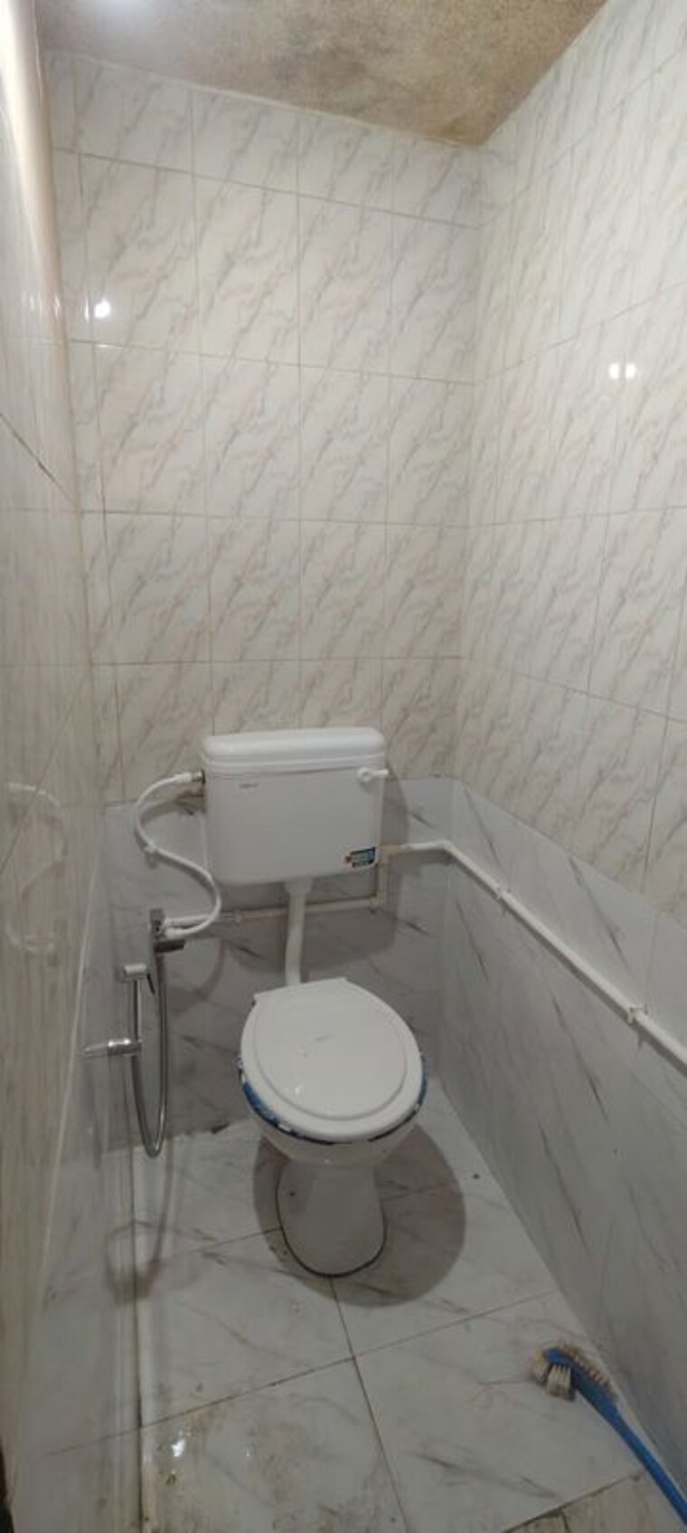 Bathroom, prahlad nagar 1 RK 900 Sq.Ft. Apartment In Prahlad Nagar Ahmedabad 10620538