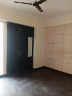 3 BHK Apartment For Rent in Exotica Dreamville, Sector 16c Greater Noida