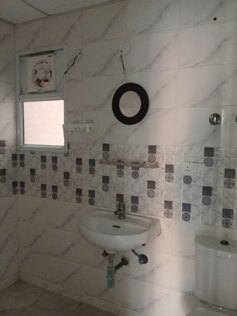 Bathroom, exotica-dreamville 3 Bedroom 1705 Sq.Ft. Apartment In Sector 16c Greater Noida Greater Noida 10620514