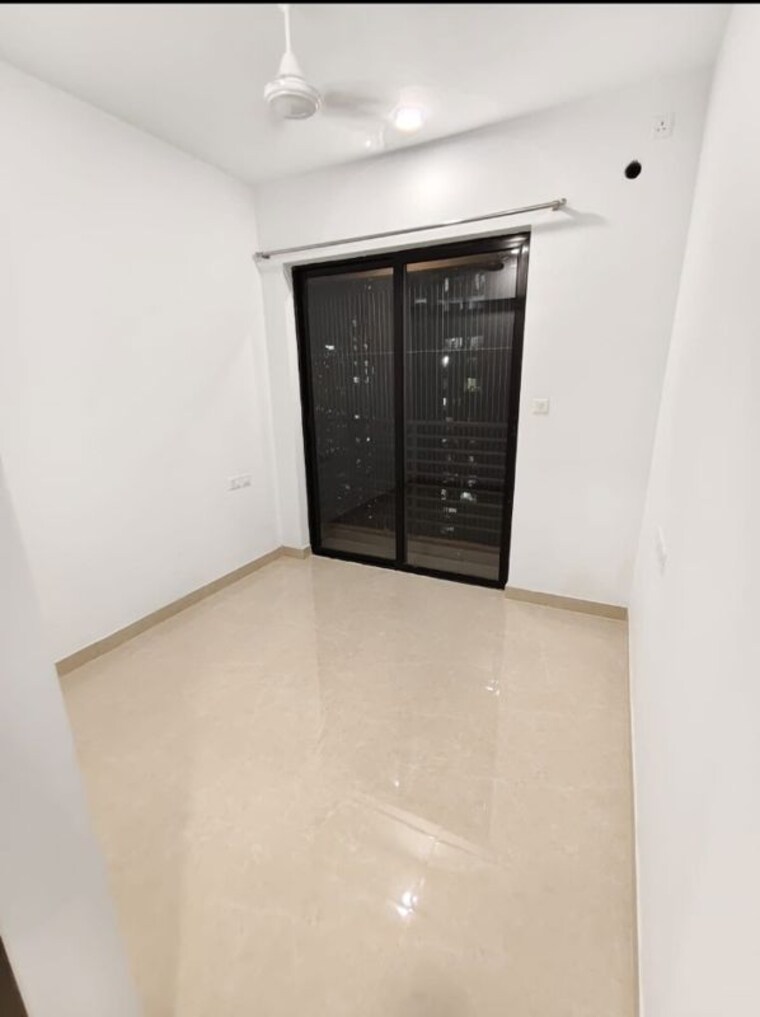 Hall, risland-the-icon 2 Bedroom 680 Sq.Ft. Apartment In Dhokali Thane 10620557