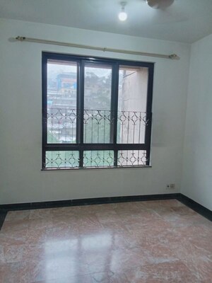 Room in 1 BHK Apartment at Hiranandani Estate Brentford, Ghodbunder Road – for Rent